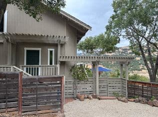 Rear exterior context of the residence